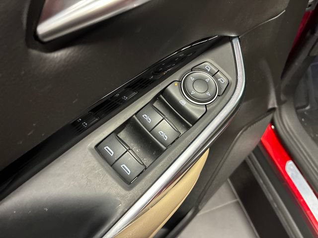 Certified 2024 Cadillac XT4 Luxury w/ Cold Weather Package FWD image 11