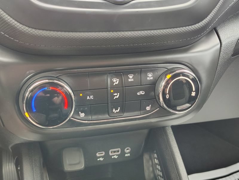 Certified 2023 Chevrolet TrailBlazer LT FWD image 29