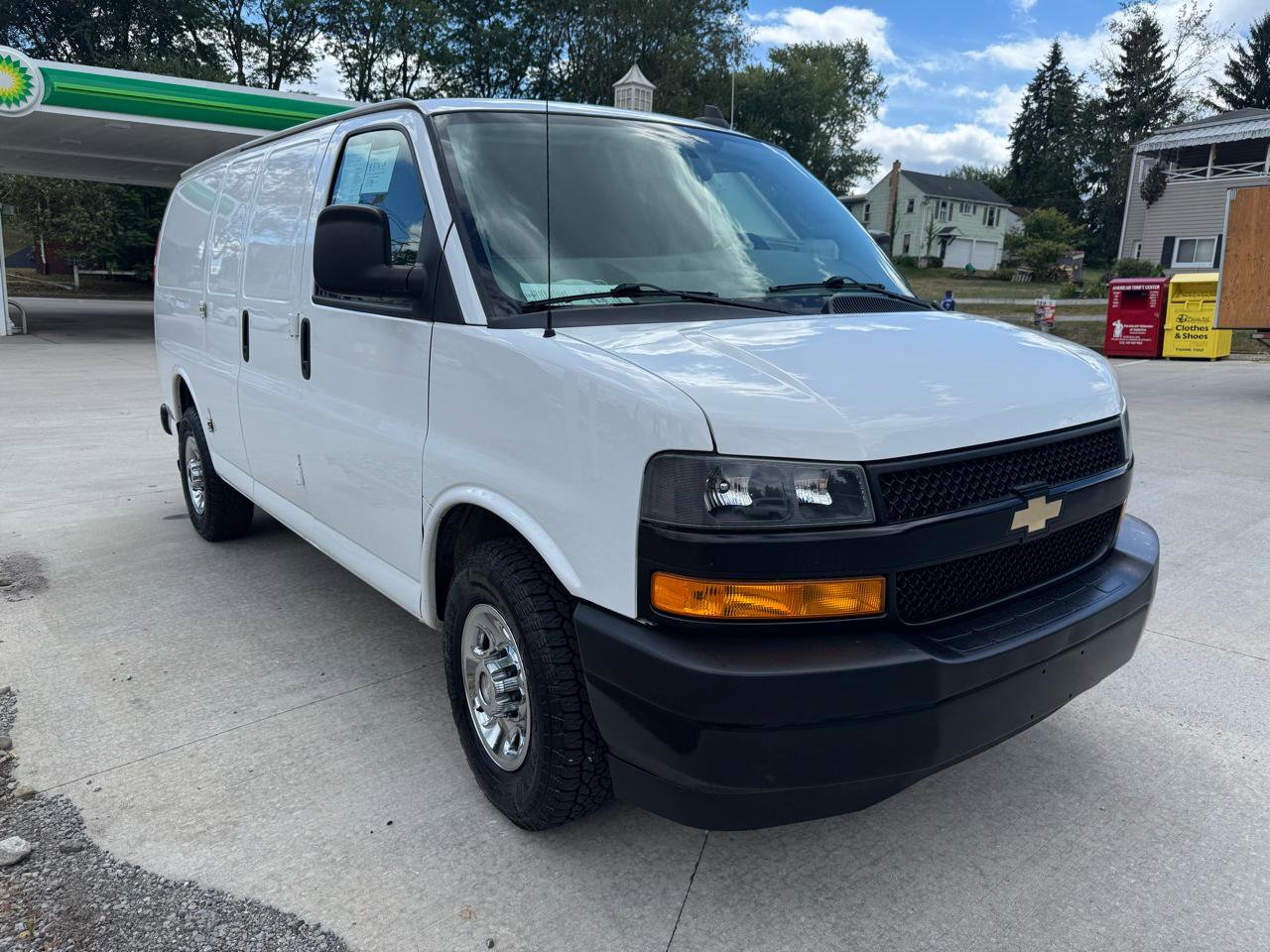 Used 2019 Chevrolet Express 2500 RWD image 11
