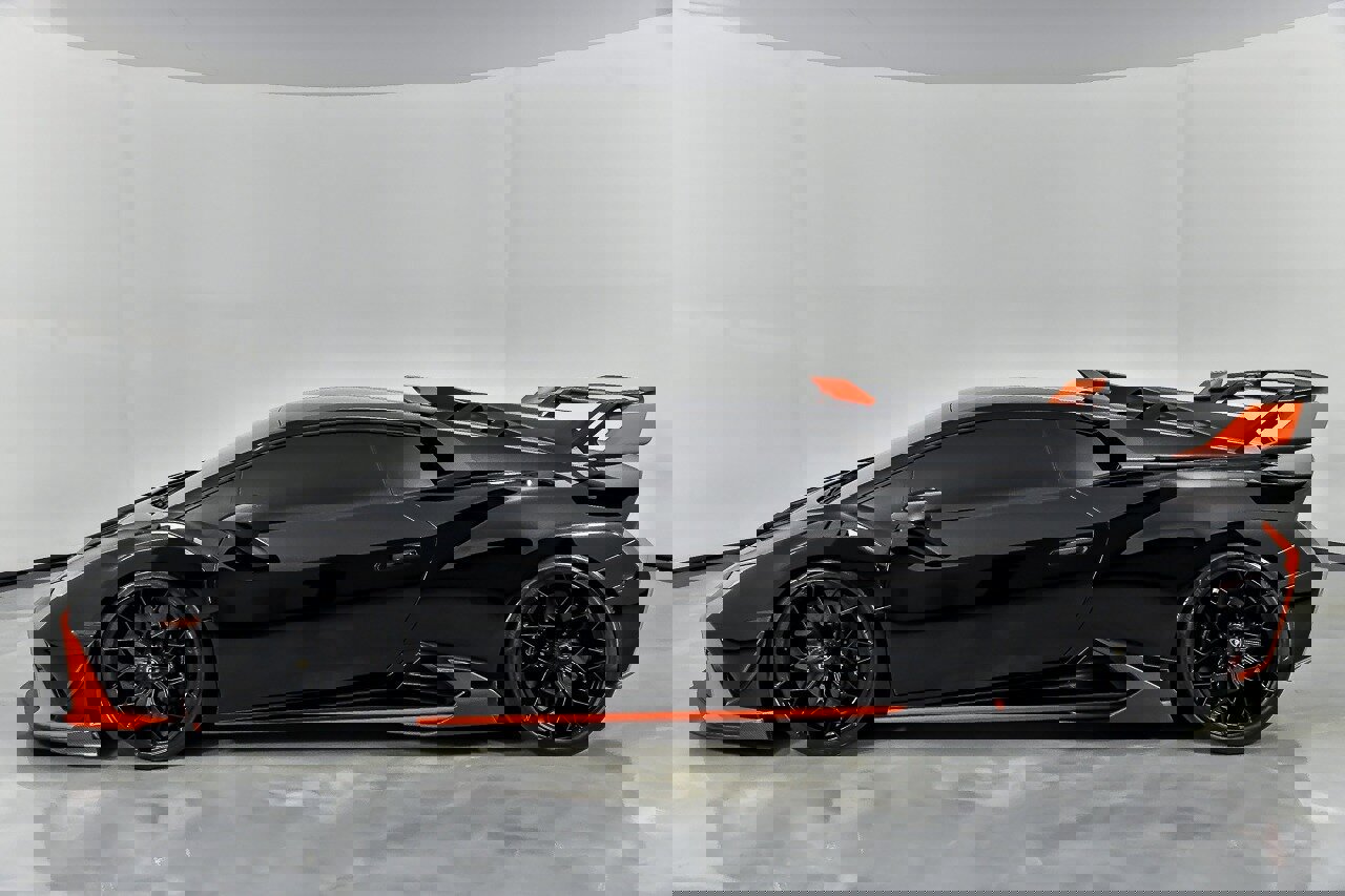 Used 2021 Lamborghini Huracan STO image 12