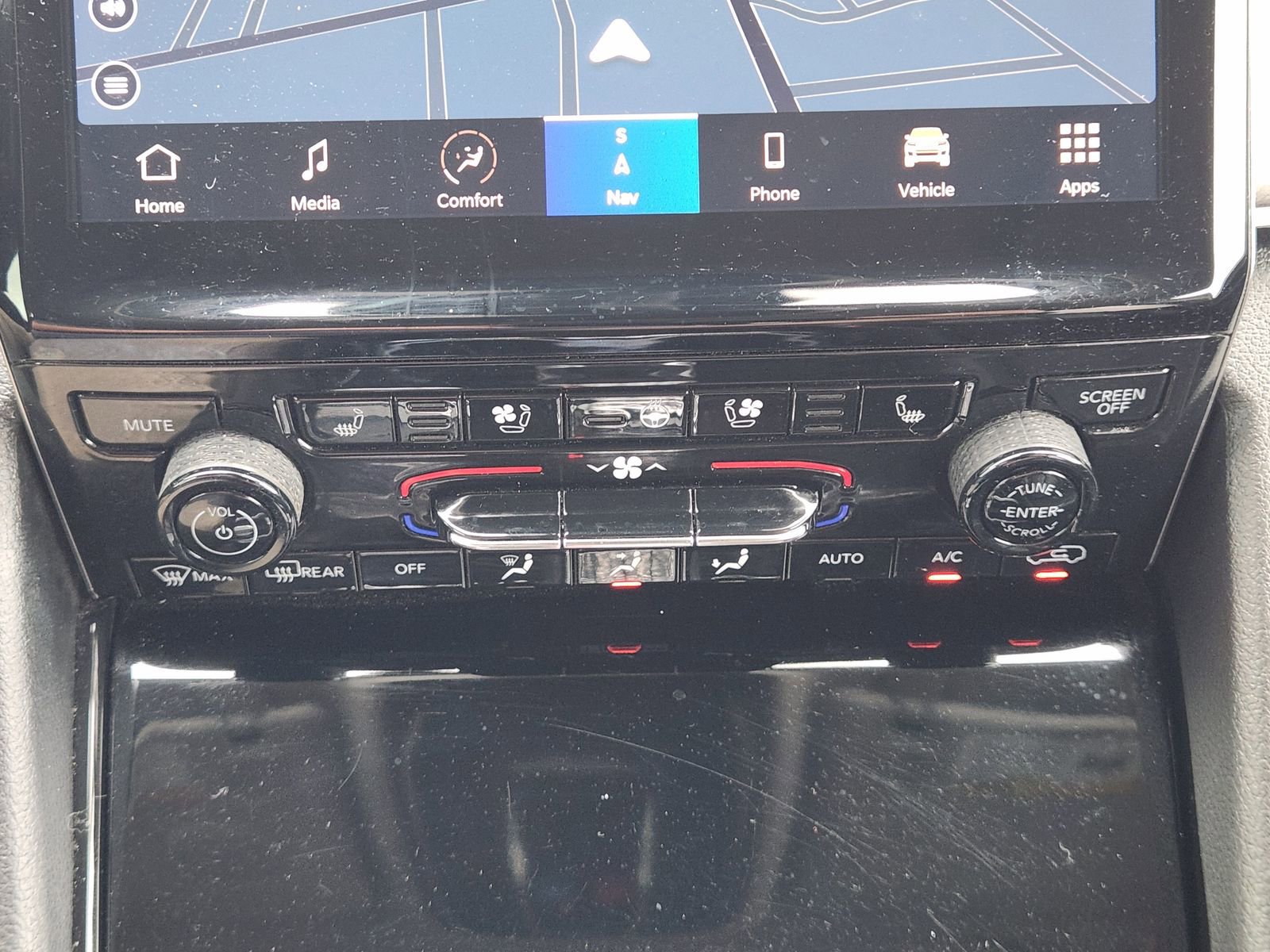 Used 2021 Jeep Grand Cherokee L Limited w/ Luxury Tech Group II image 20