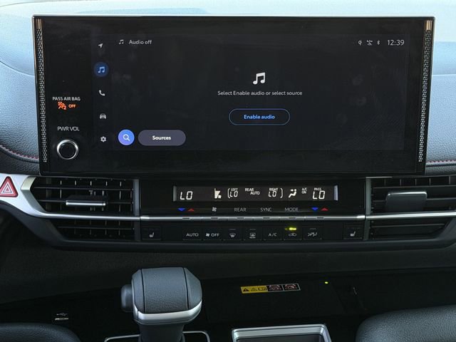 Used 2025 Toyota Sienna XSE image 17