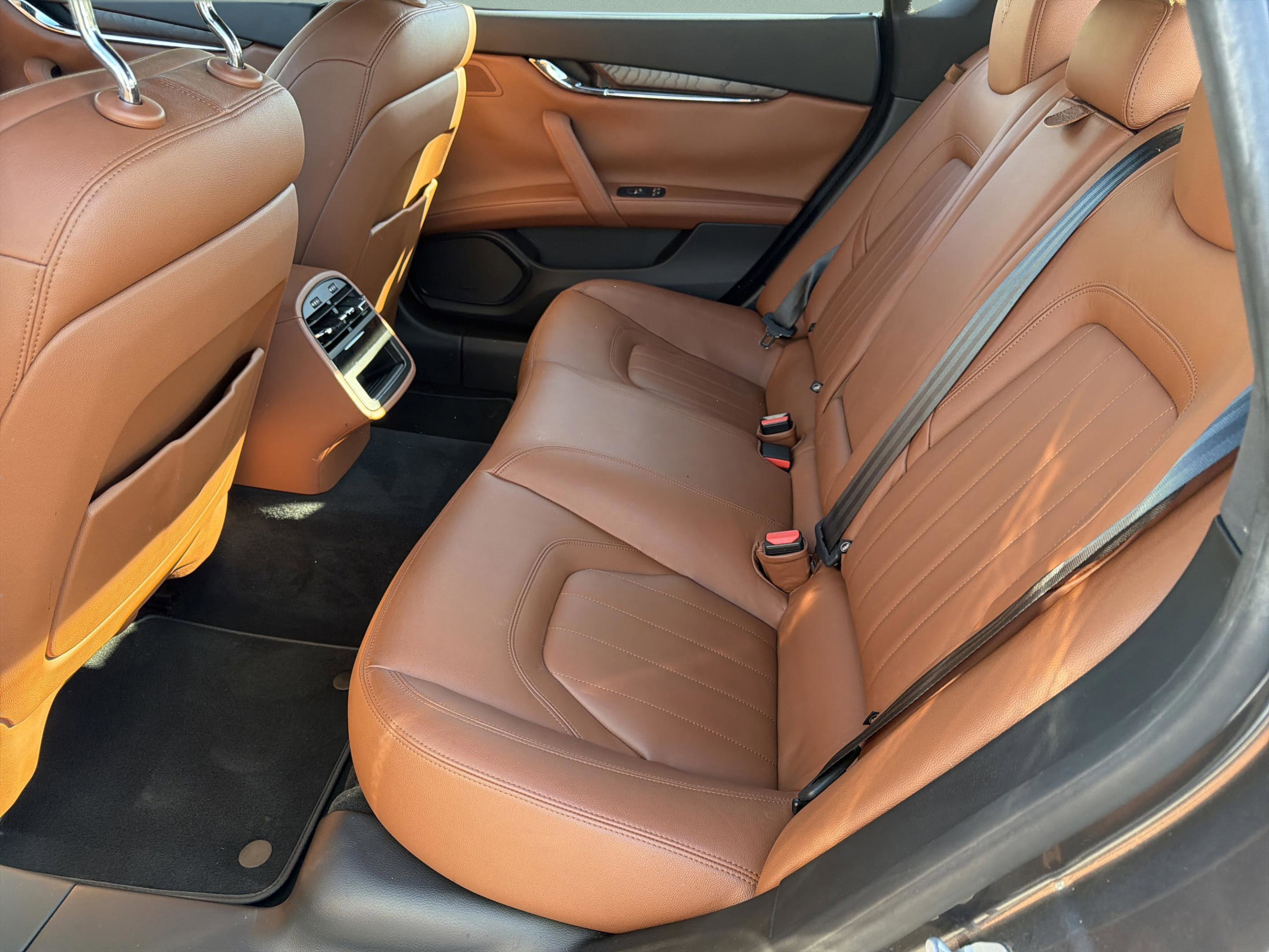 Used 2018 Maserati Quattroporte S image 23