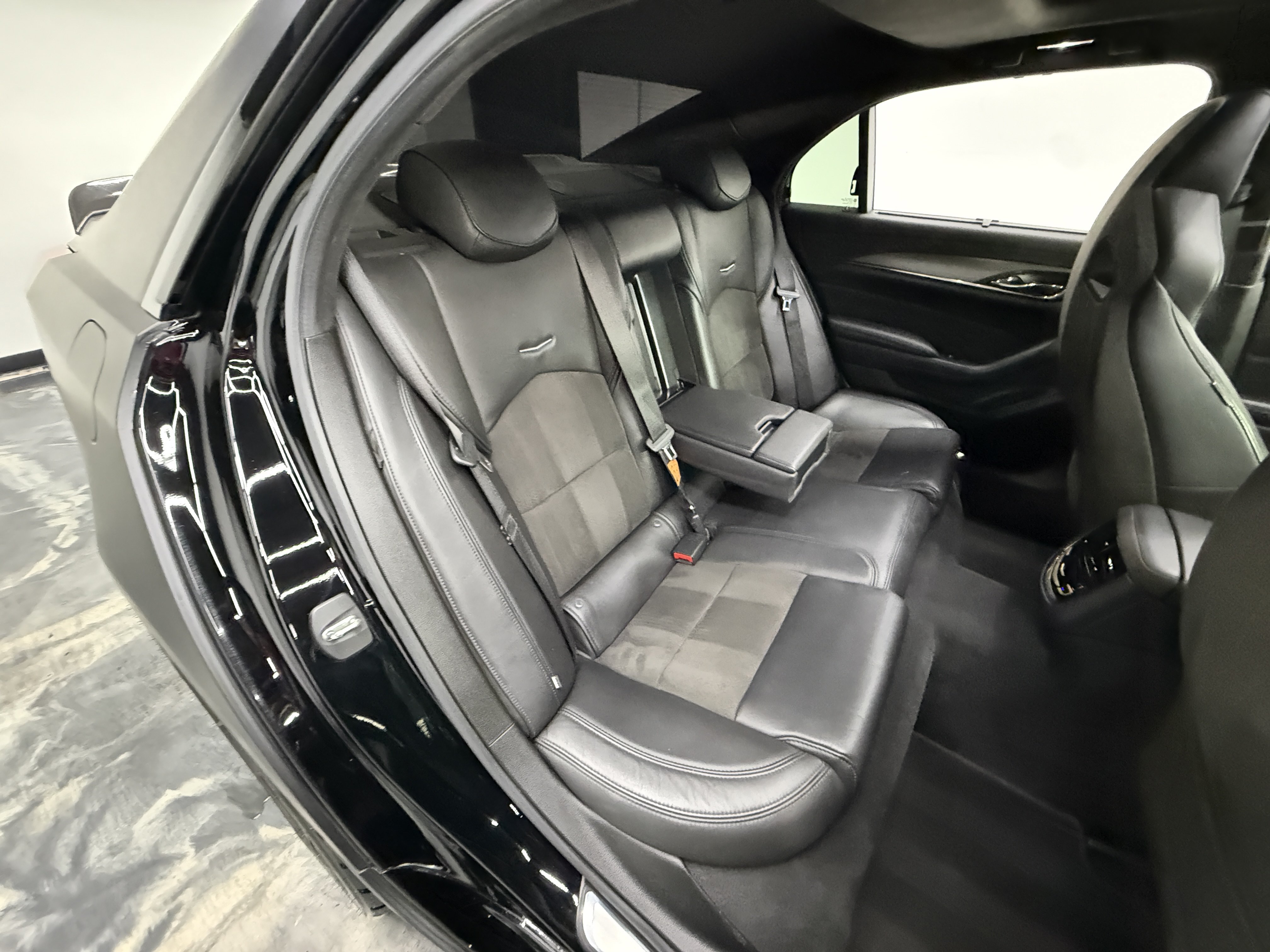 Used 2017 Cadillac CTS V w/ Carbon Fiber Package RWD image 29