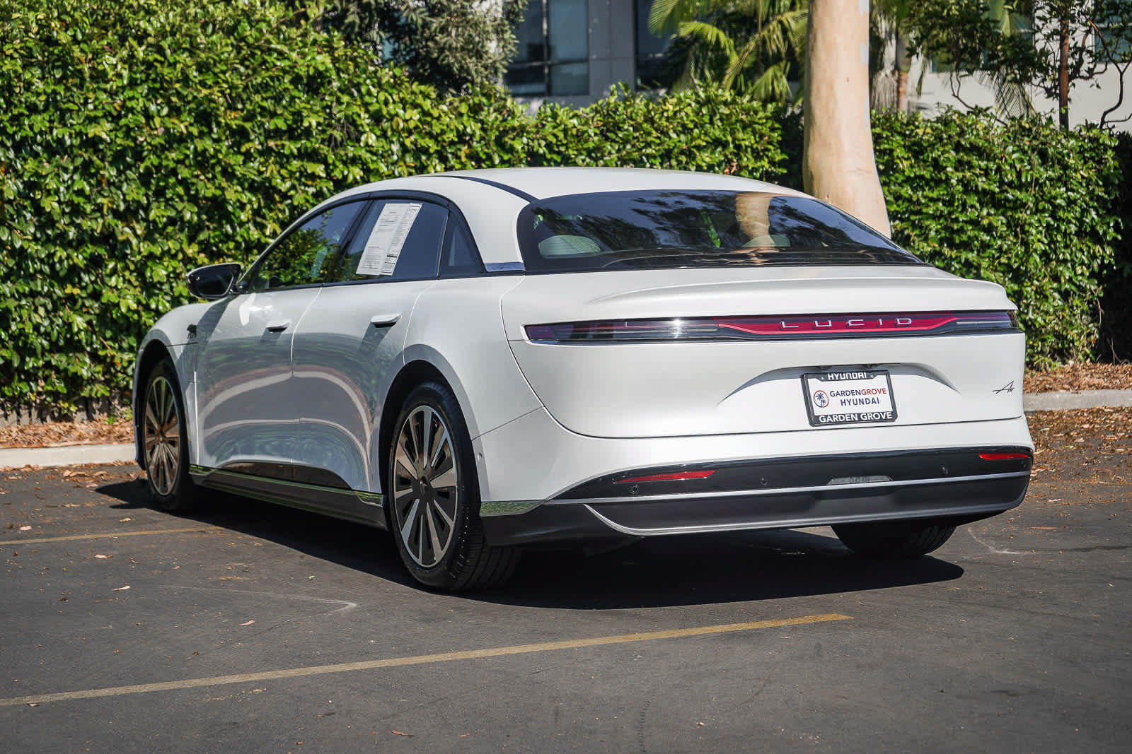 Used 2024 Lucid Air Pure RWD image 4