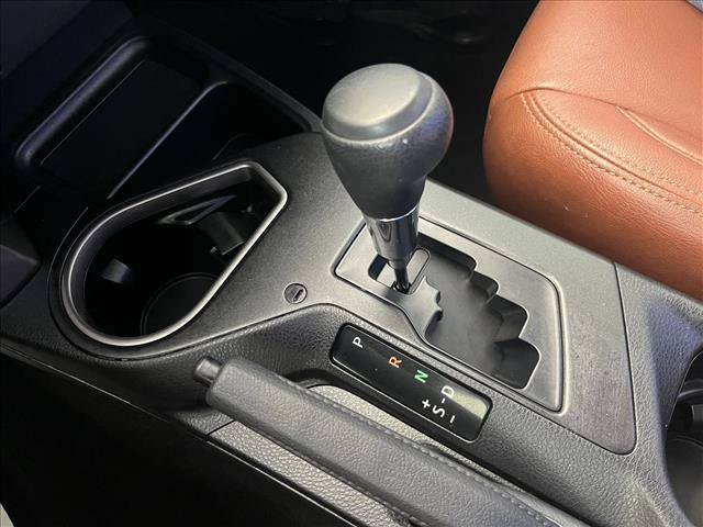 Used 2018 Toyota RAV4 LE w/ Carpet Mat Package FWD image 15