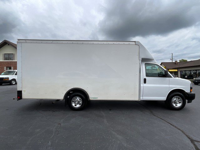 Used 2021 Chevrolet Express 3500 w/ Power Convenience Package image 8