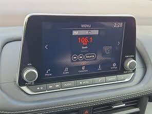 Used 2023 Nissan Rogue S image 31