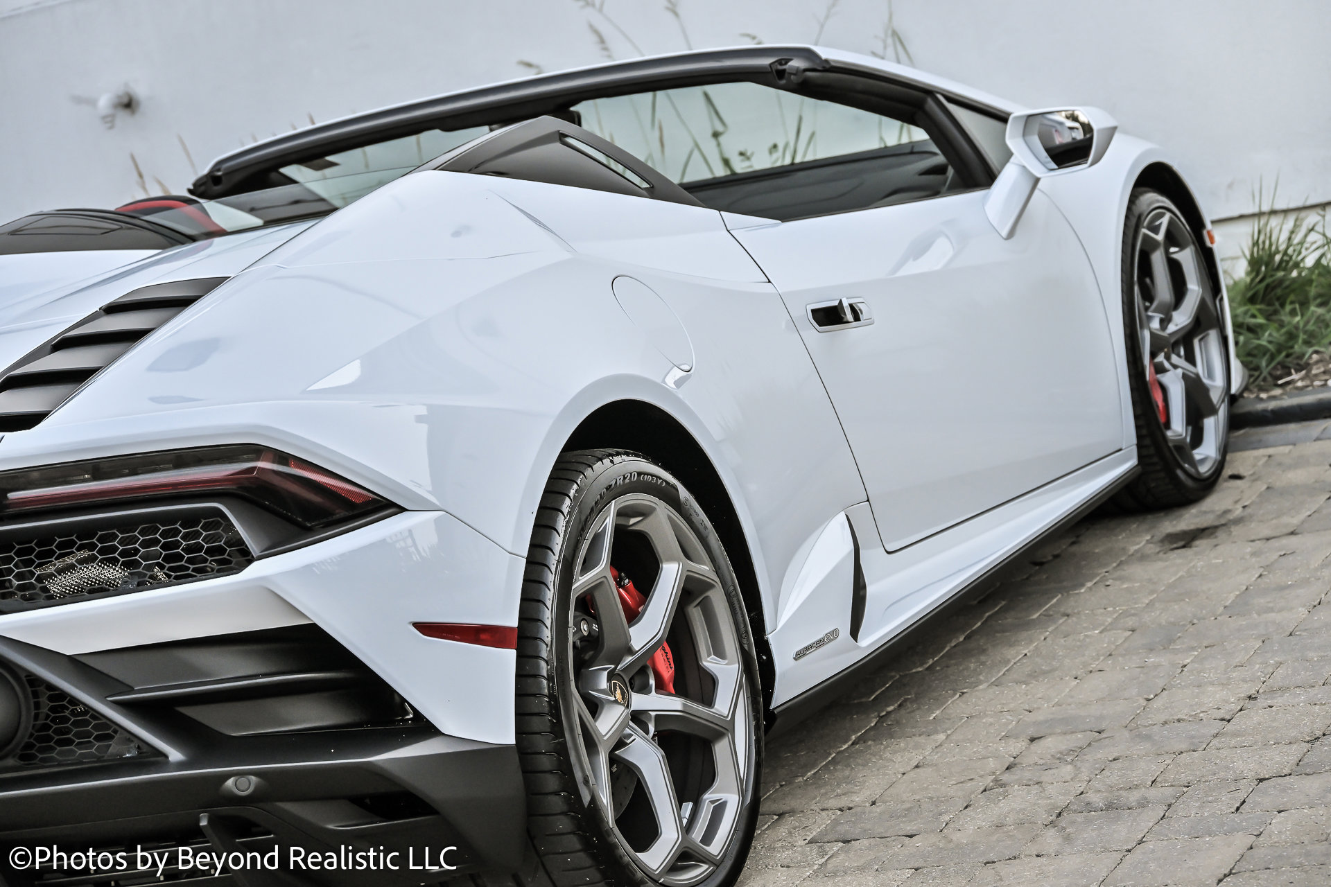 Used 2024 Lamborghini Huracan EVO image 9