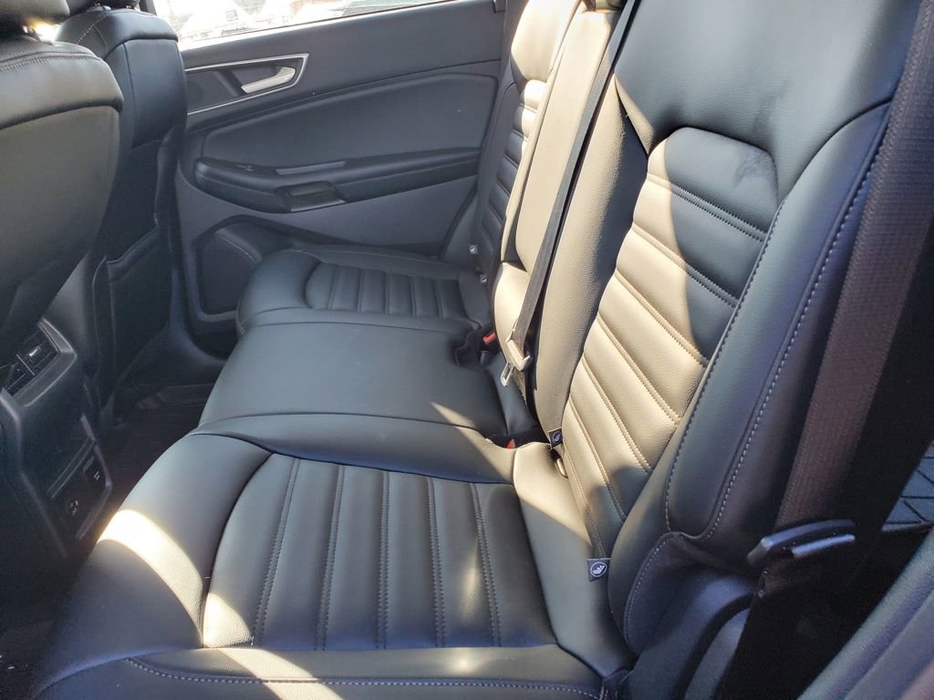 Used 2021 Ford Edge SEL w/ Convenience Package image 10