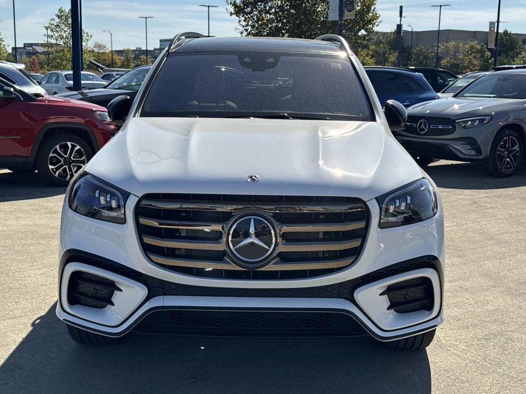 New 2026 Mercedes-Benz GLS 580 4MATIC image 10