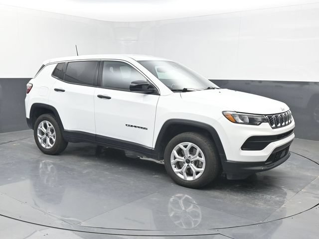 Used 2025 Jeep Compass Sport AWD/4WD image 8