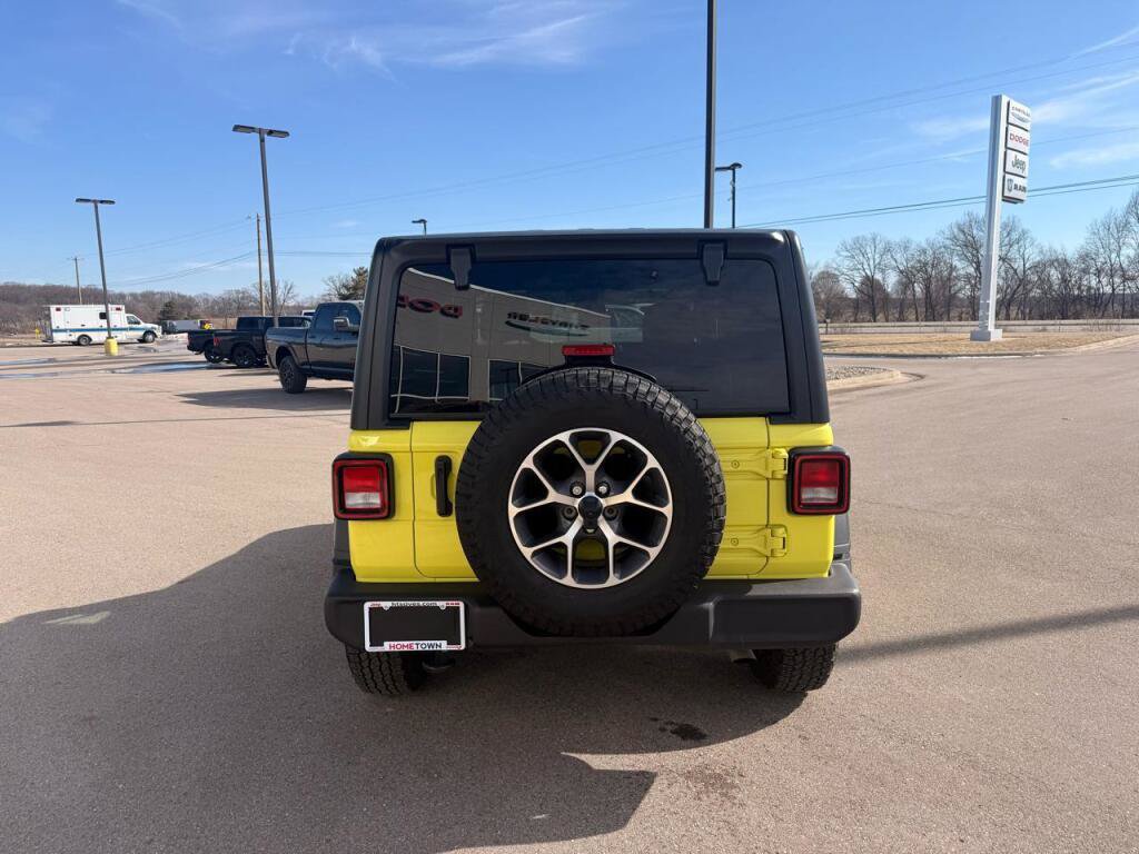 Used 2024 Jeep Wrangler Sport AWD/4WD image 4