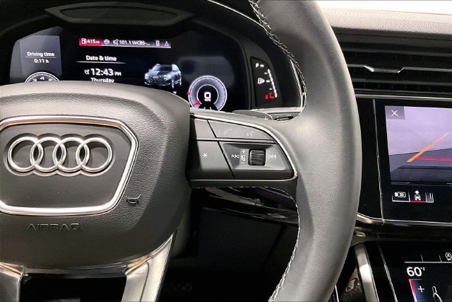 Used 2025 Audi Q7 3.0T Premium Plus w/ Premium Plus Package AWD/4WD image 12