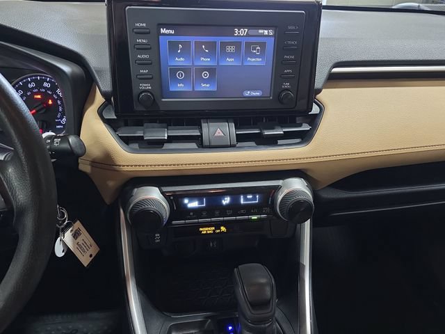 Used 2019 Toyota RAV4 LE w/ All Weather Liner Package FWD image 21