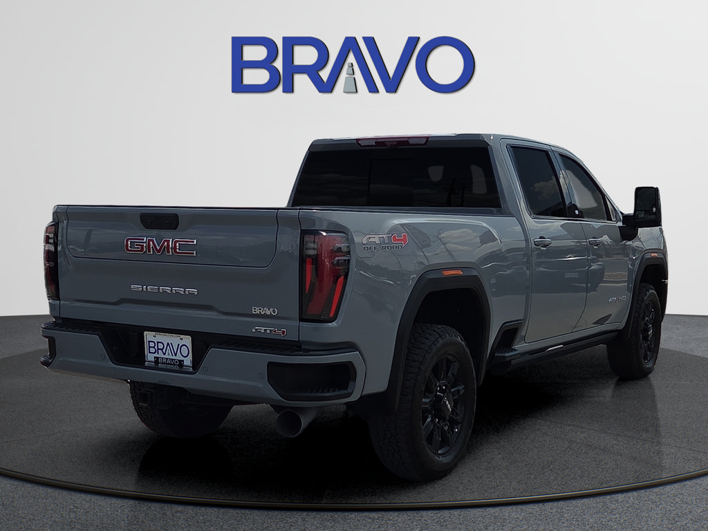Used 2025 GMC Sierra 2500 AT4 w/ AT4 Premium Plus Package AWD/4WD image 4