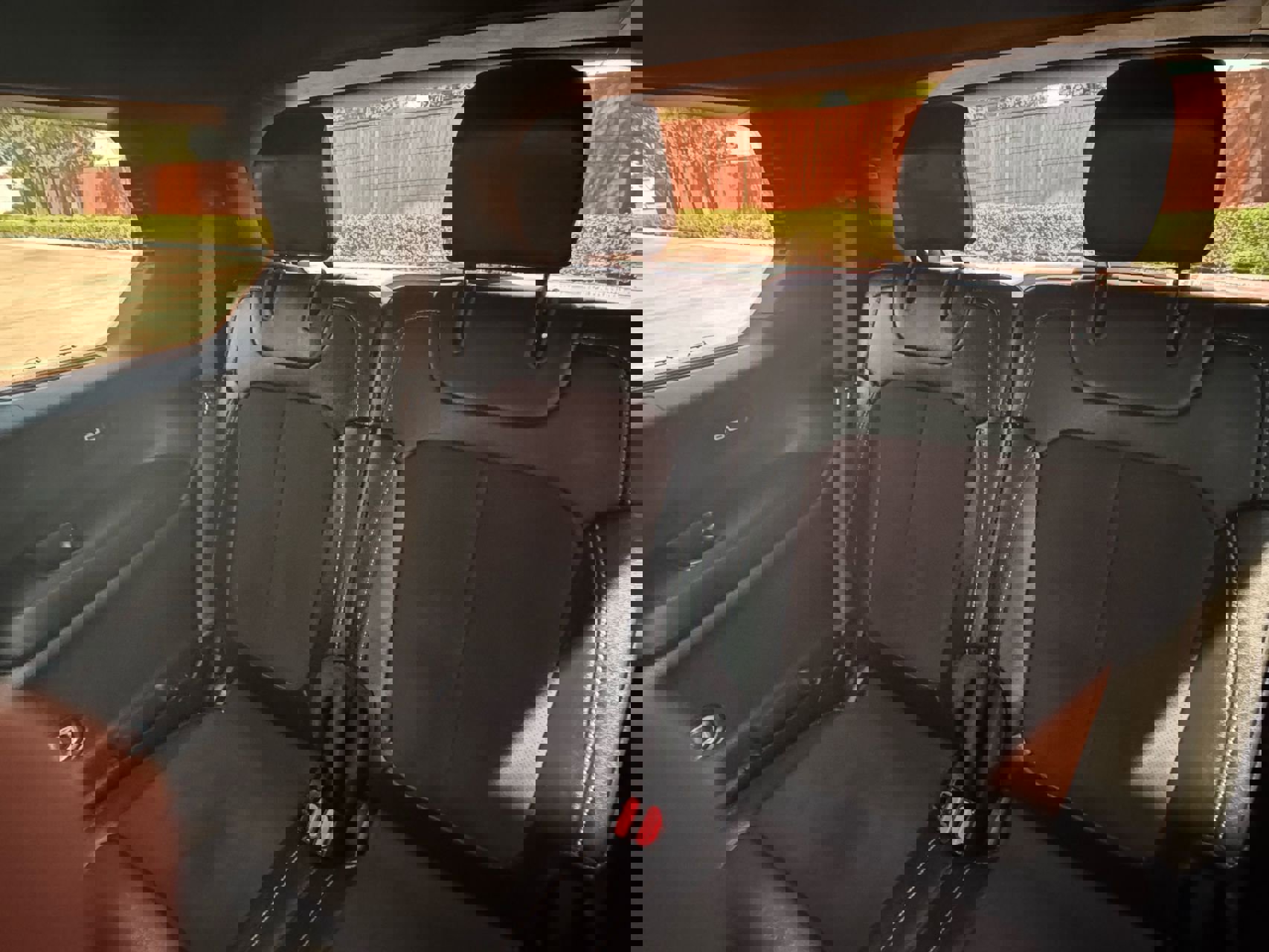 Used 2023 Jeep Grand Cherokee L Laredo image 34