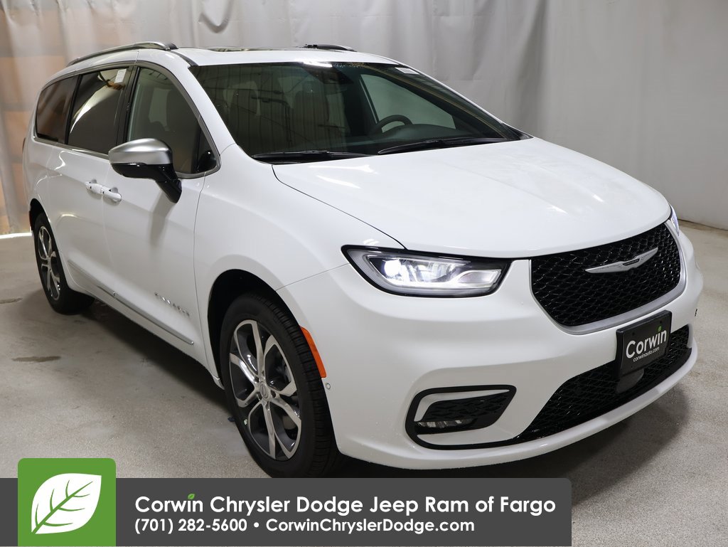 New 2026 Chrysler Pacifica Pinnacle