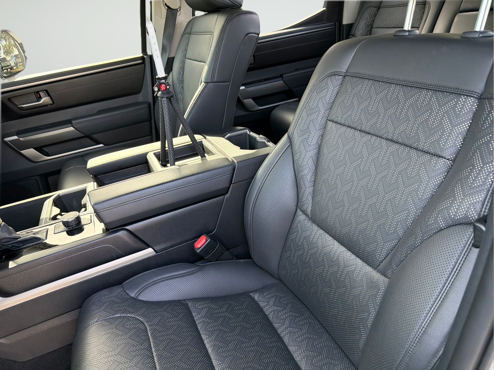 Used 2024 Toyota Tundra SR5 w/ SR5 Premium Package RWD image 33