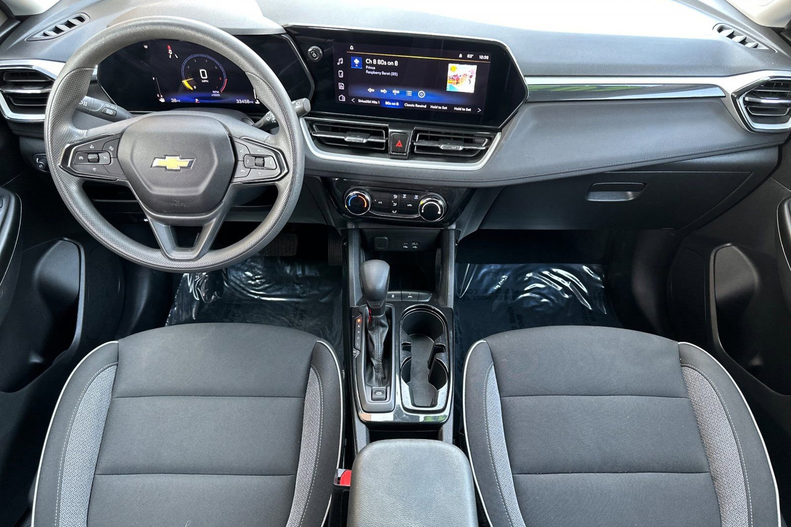 Certified 2024 Chevrolet TrailBlazer LT w/ Driver Confidence Package image 13