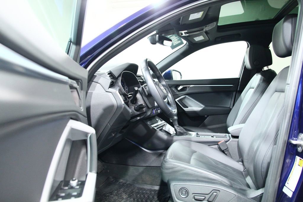 Used 2022 Audi Q3 2.0T Premium Plus image 4