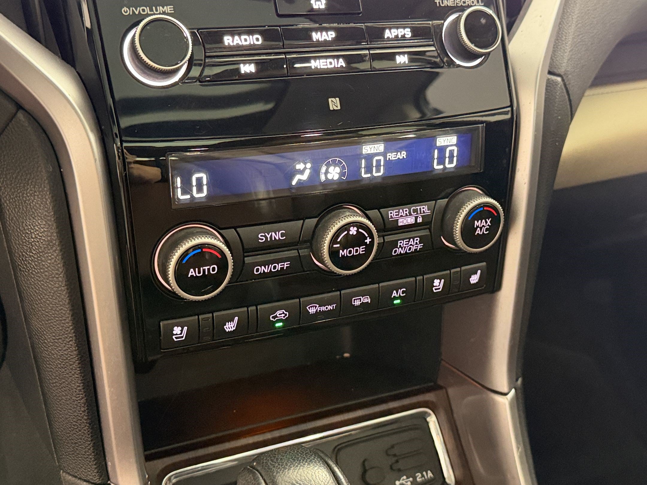 Used 2019 Subaru Ascent Touring AWD/4WD image 18