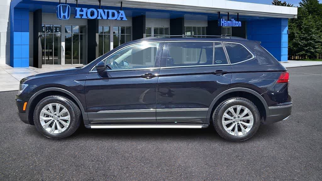 Used 2018 Volkswagen Tiguan SE w/ Panoramic Sunroof Package image 5
