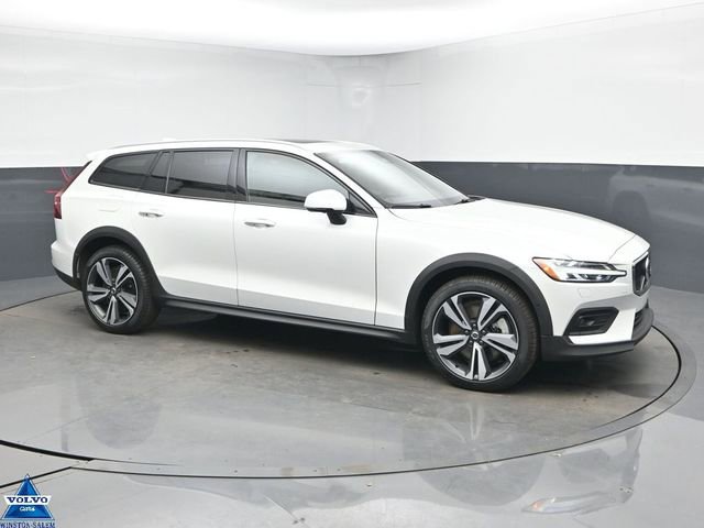Certified 2025 Volvo V60 B5 Cross Country Plus