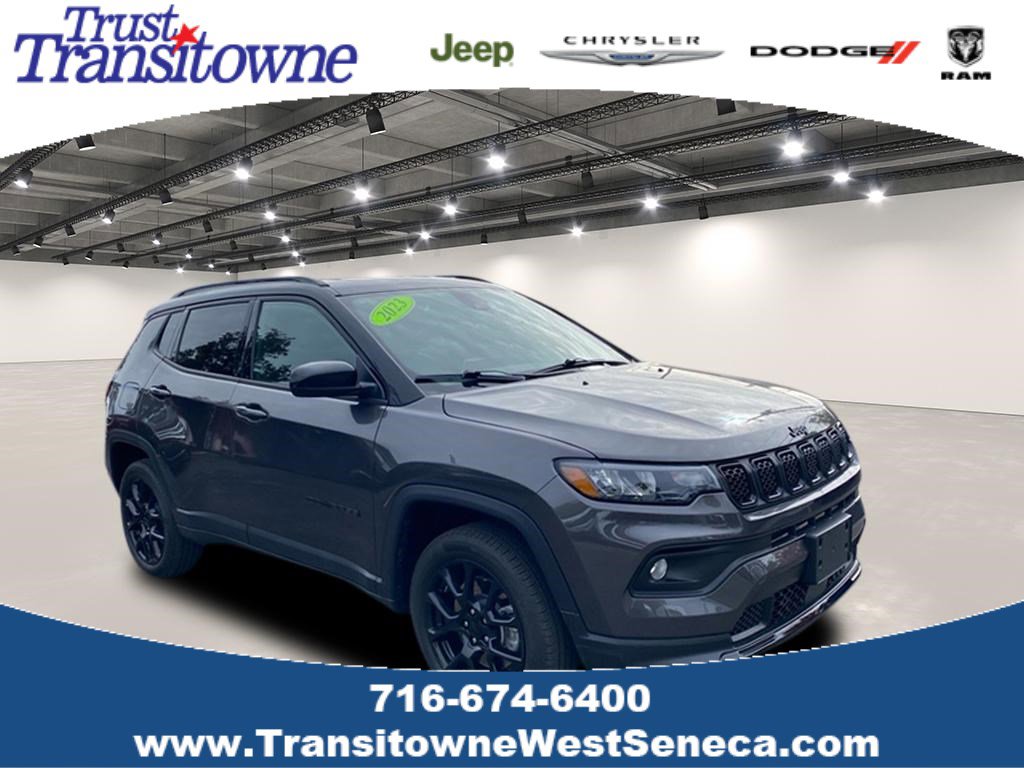Used 2023 Jeep Compass Altitude