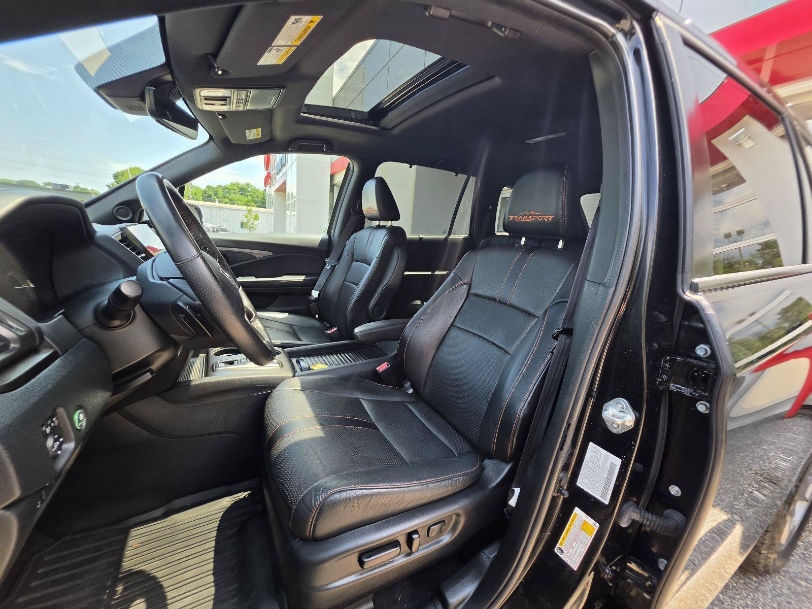 Used 2023 Honda Passport TrailSport image 12