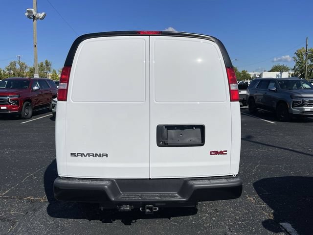 New 2025 GMC Savana 2500 w/ Driver Convenience Package RWD image 3