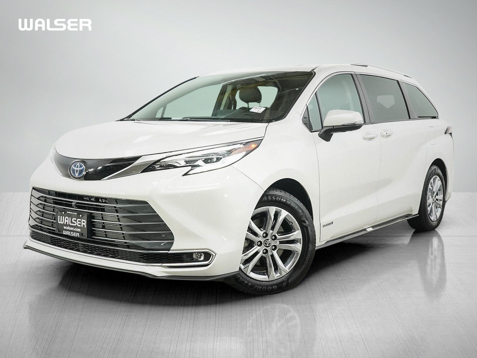 Used 2021 Toyota Sienna Platinum AWD/4WD video 1