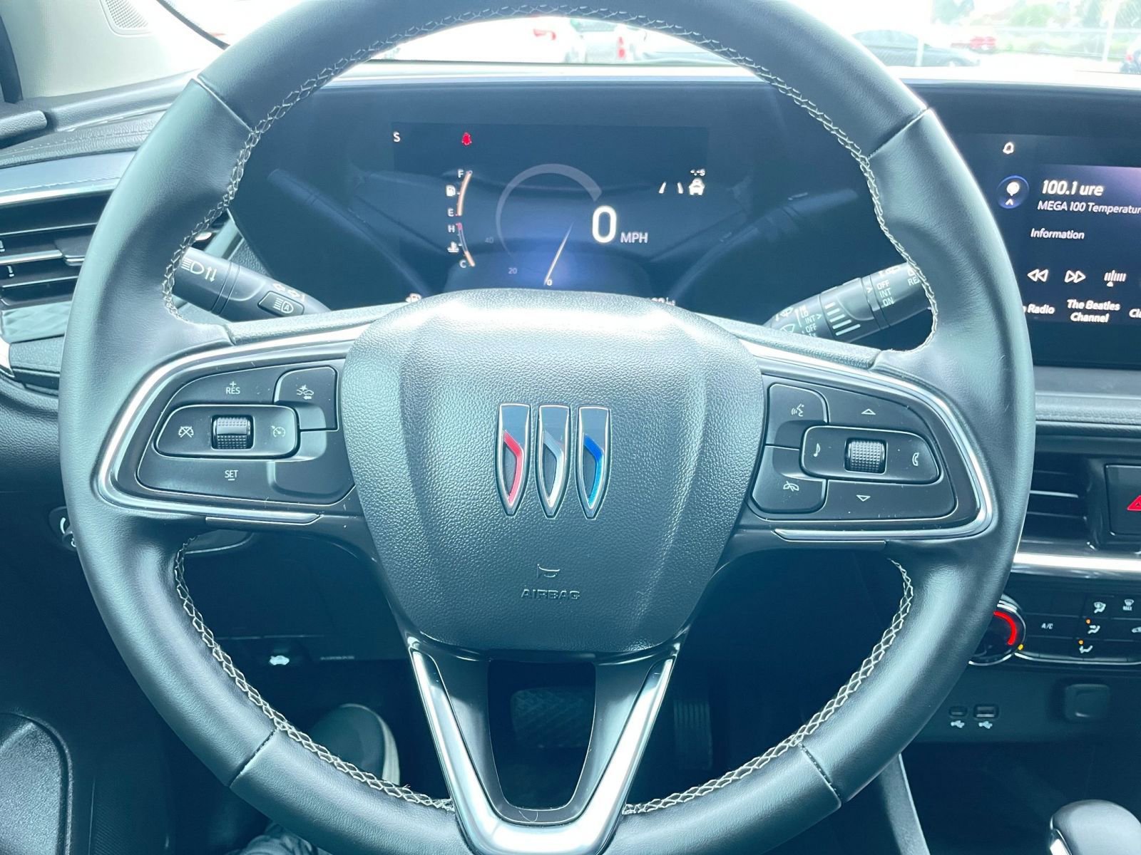 Used 2025 Buick Encore GX Preferred image 28