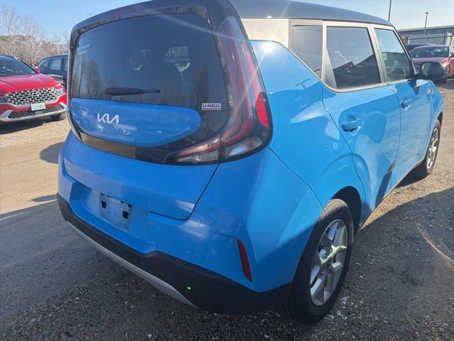 Used 2023 Kia Soul S image 11