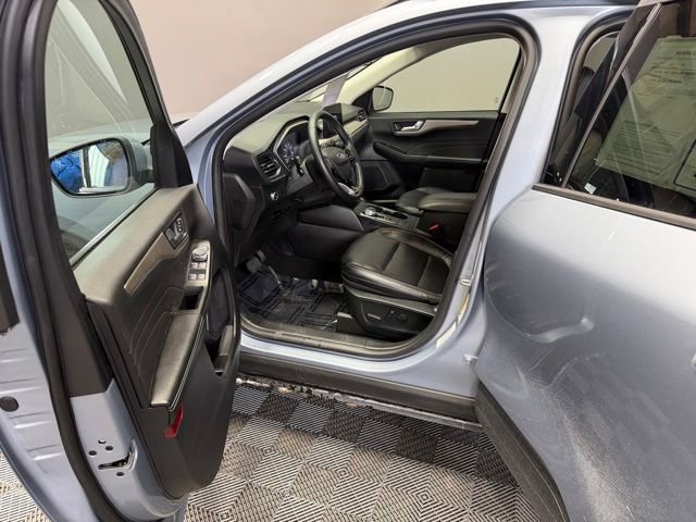 Used 2022 Ford Escape SEL image 14