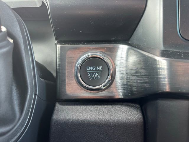 Certified 2024 Ford F250 Lariat w/ Black Appearance Package image 19