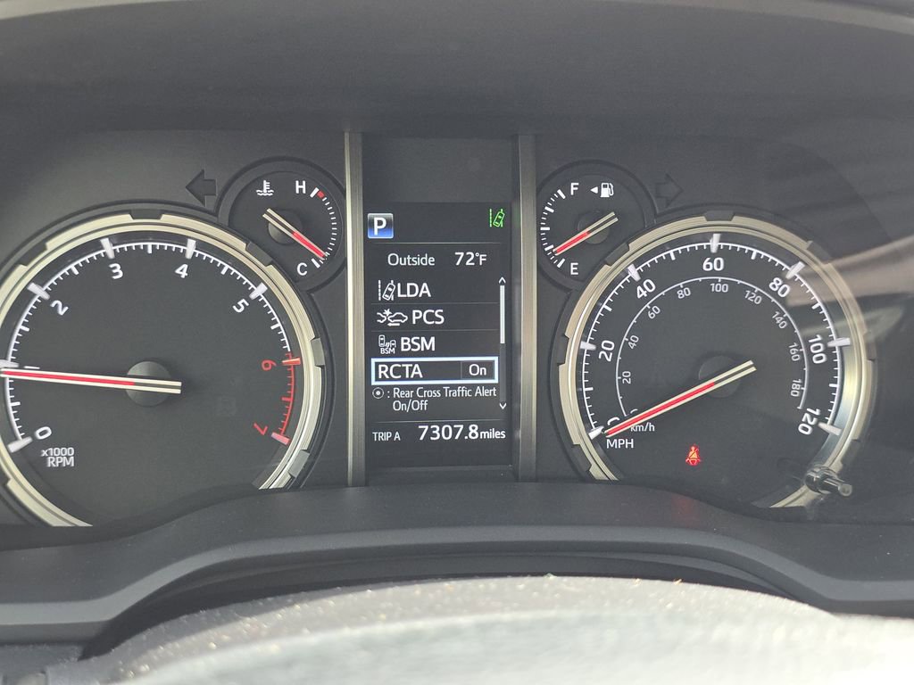 Used 2022 Toyota 4Runner TRD Off-Road Premium w/ Moonroof Package image 25