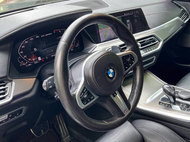 Used 2020 BMW X5 M50i w/ Premium Package AWD/4WD image 11