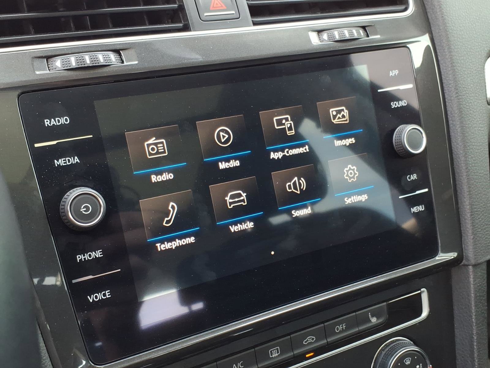 Used 2018 Volkswagen Golf Alltrack SE image 29