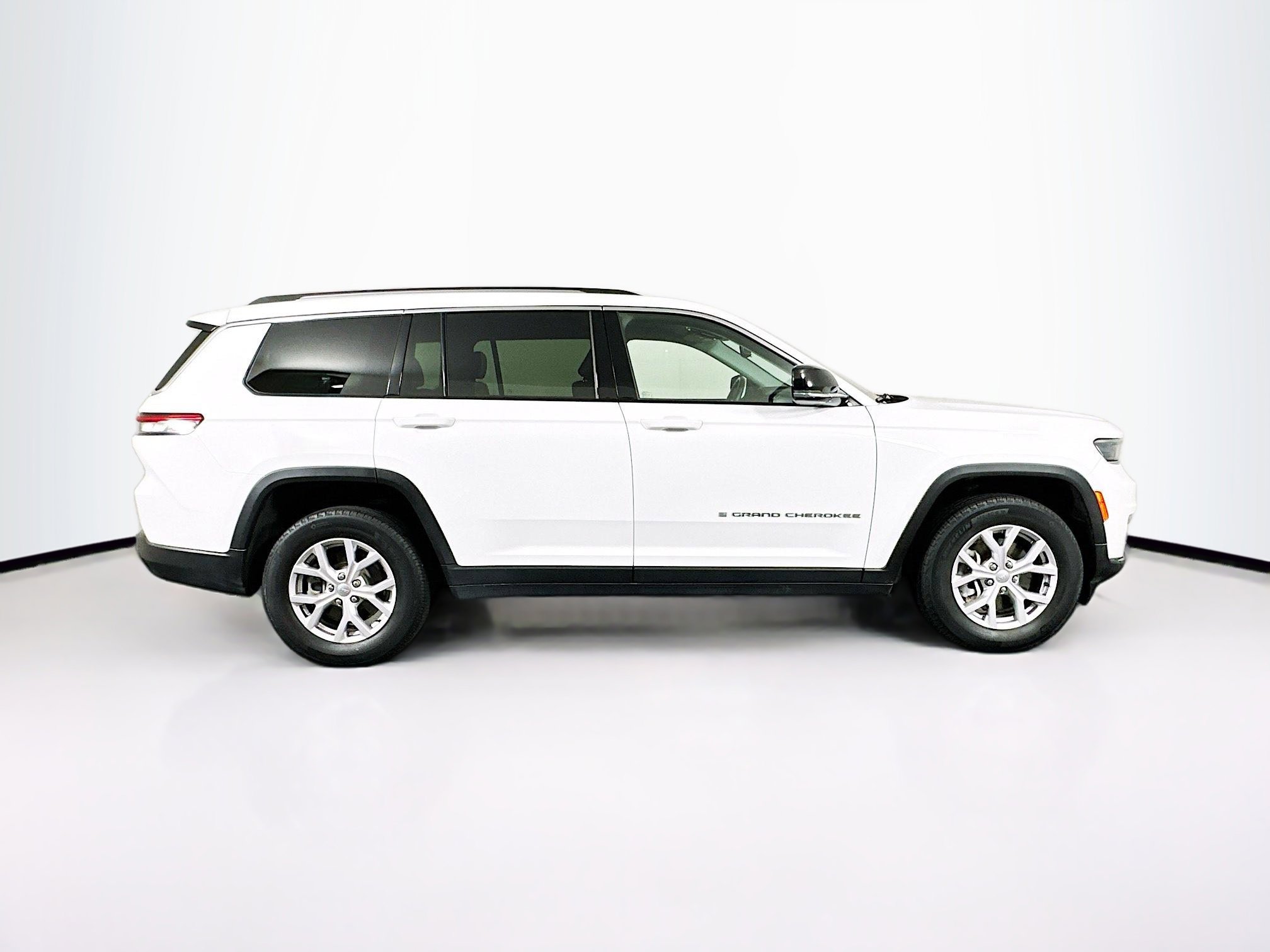 Used 2021 Jeep Grand Cherokee L Limited image 10