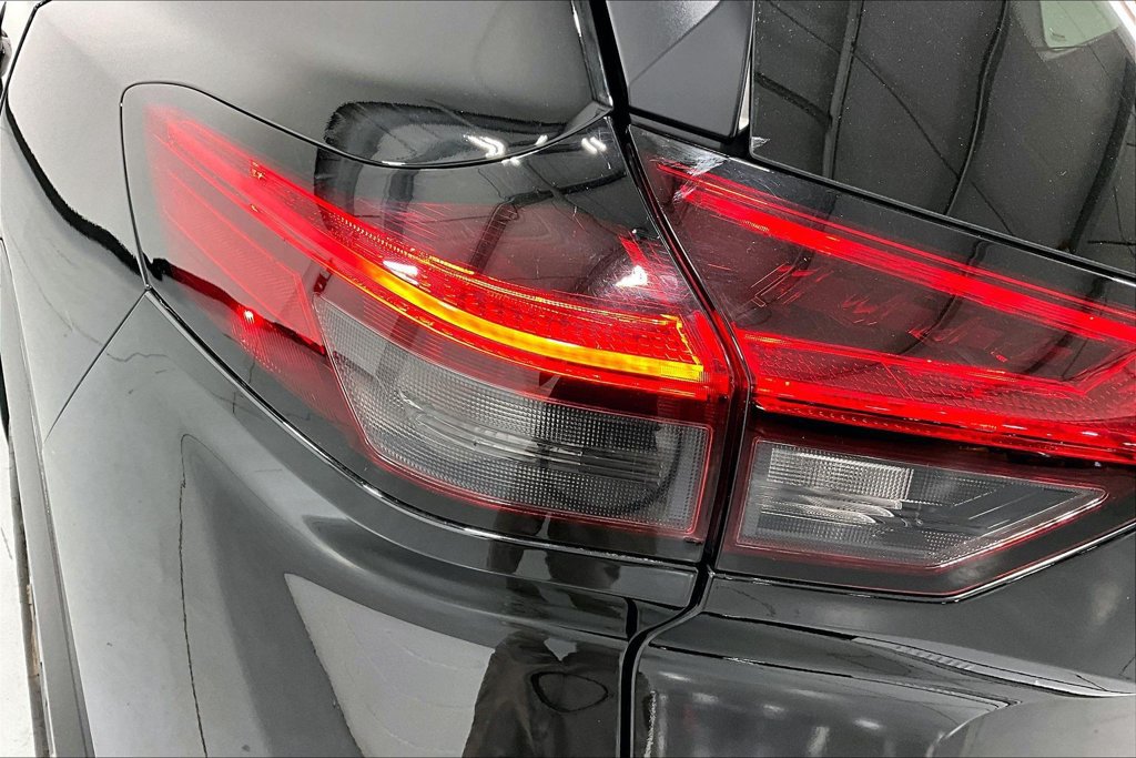 Used 2024 Nissan Rogue SV w/ SV Premium Package FWD image 37