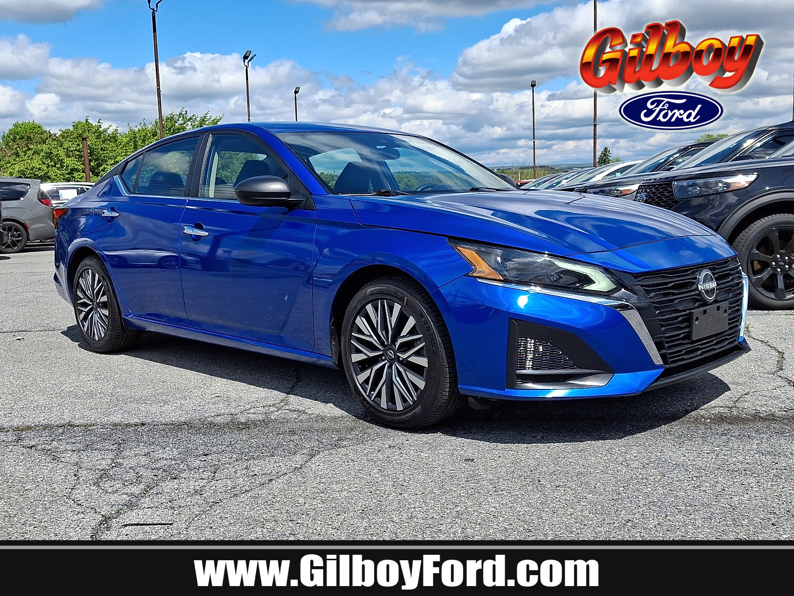 Used 2025 Nissan Altima 2.5 SV FWD image 1