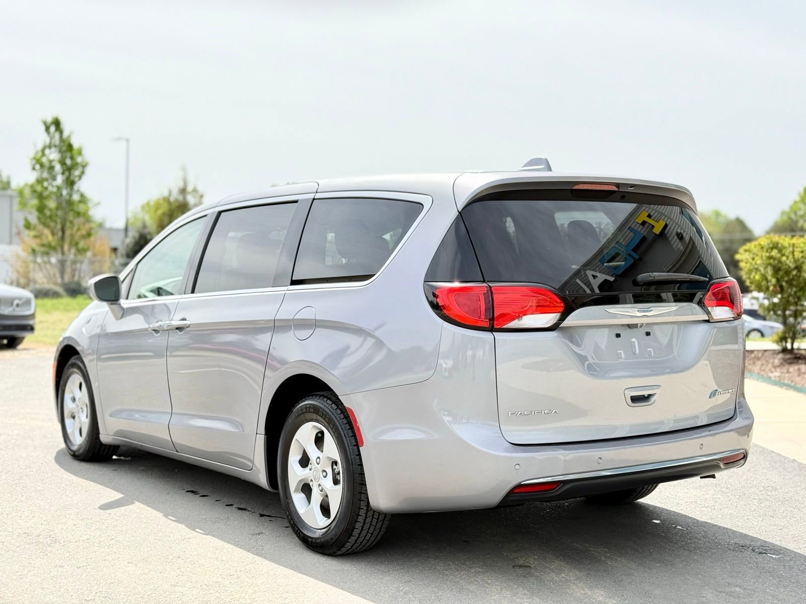 Used 2018 Chrysler Pacifica Touring Plus image 14