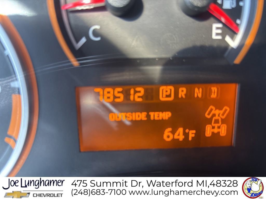 Used 2015 Nissan Titan SV w/ SV Value Truck Package image 15