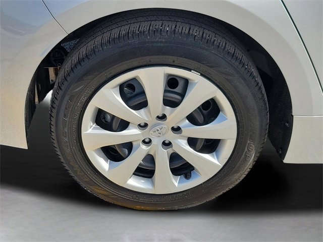 Used 2024 Toyota Corolla LE image 5