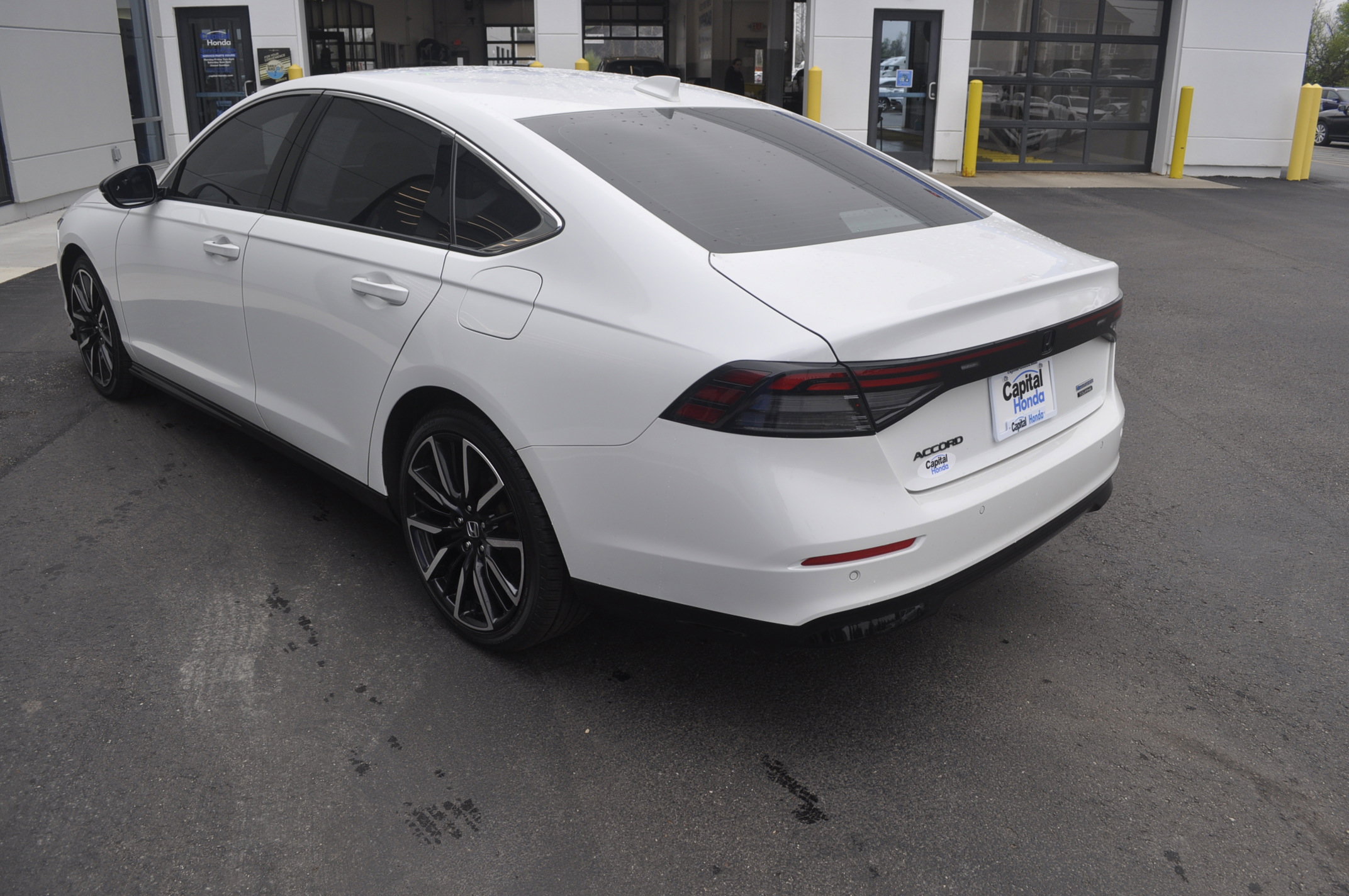 Certified 2024 Honda Accord Touring image 5