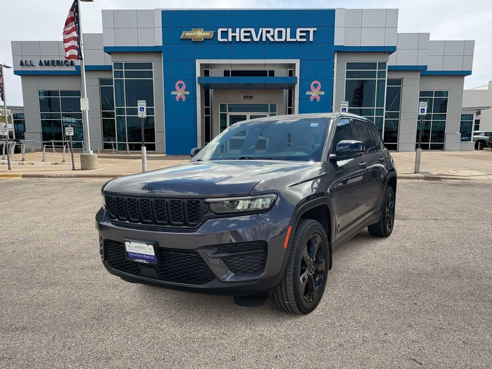 Used 2023 Jeep Grand Cherokee Altitude