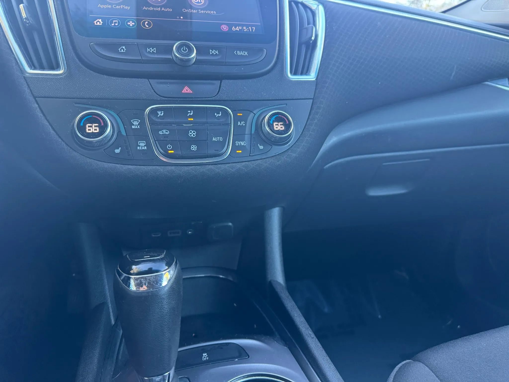 Used 2019 Chevrolet Malibu LT image 19