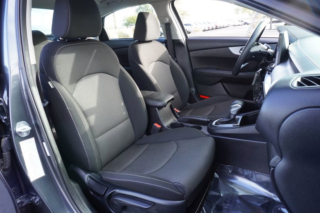 Used 2024 Kia Forte LXS image 12