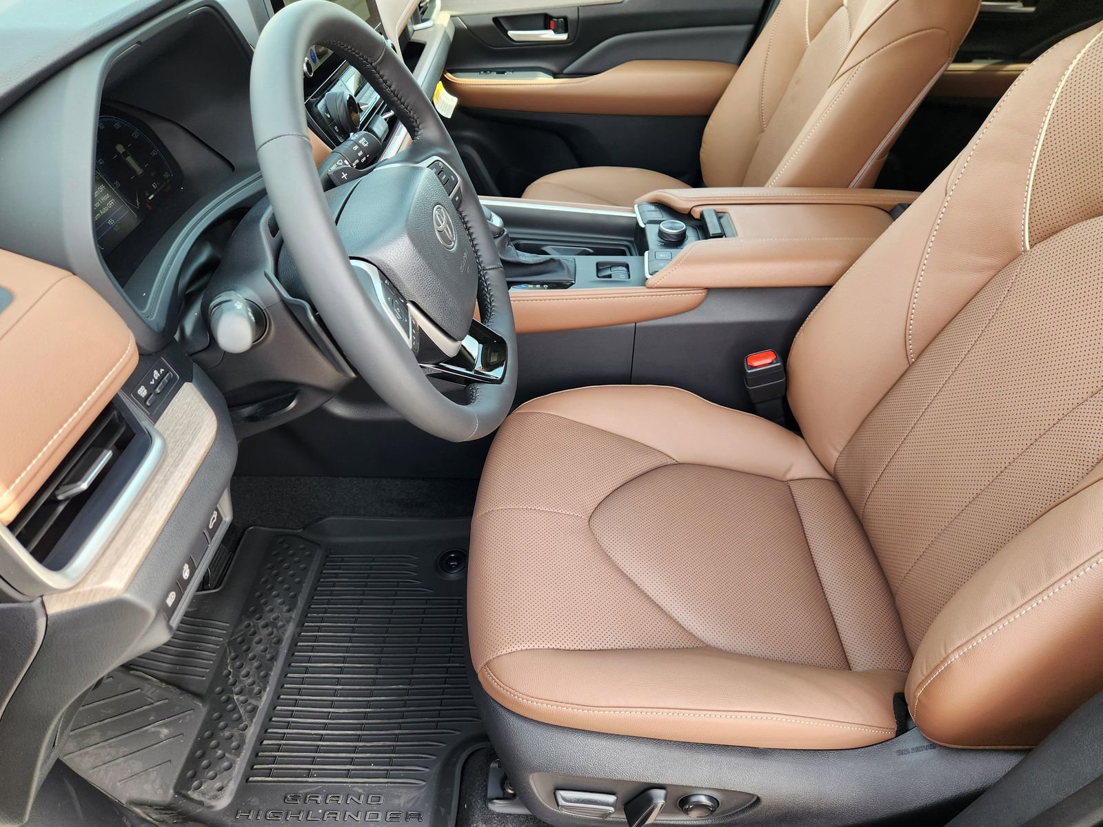 New 2026 Toyota Grand Highlander Platinum image 14